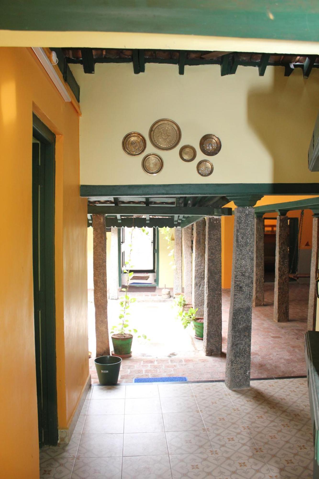 Agraharam Bed And Breakfast เชนไน ภายนอก รูปภาพ